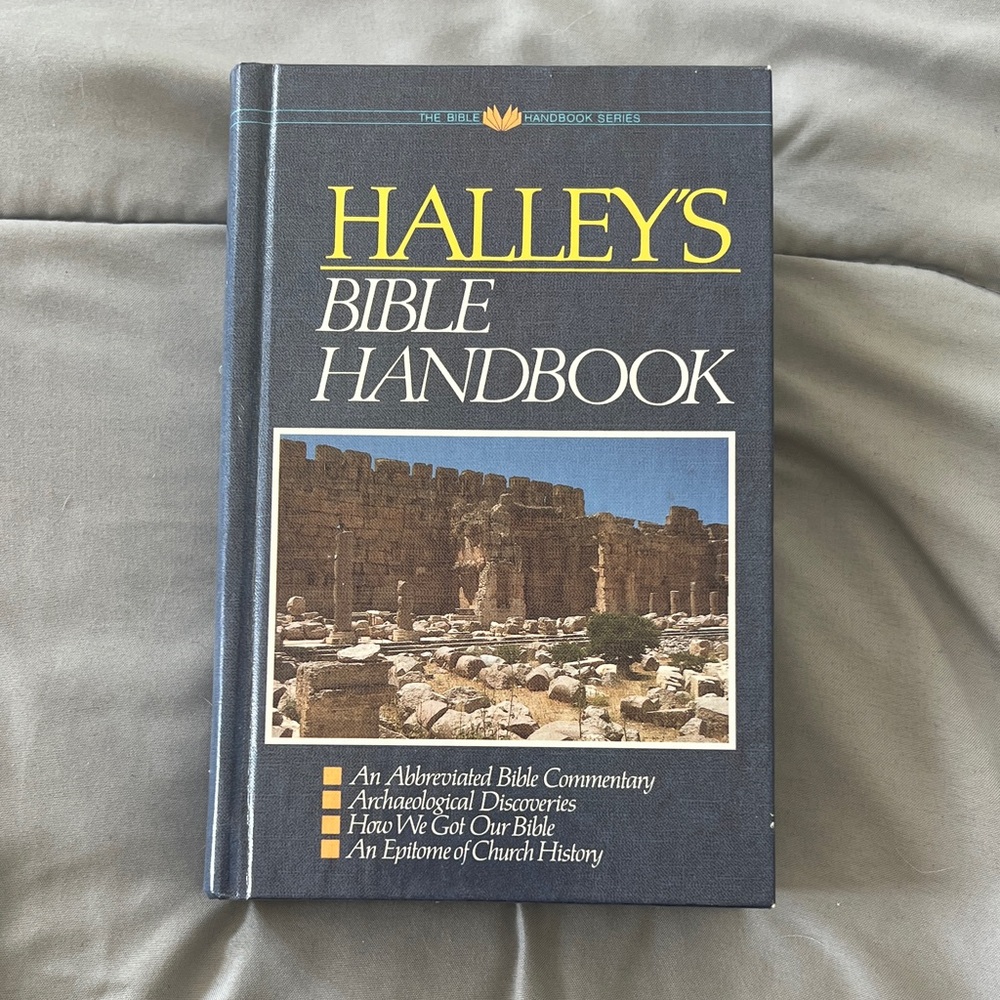 Halley's Bible Handbook - Blue Hard Cover 860 pages